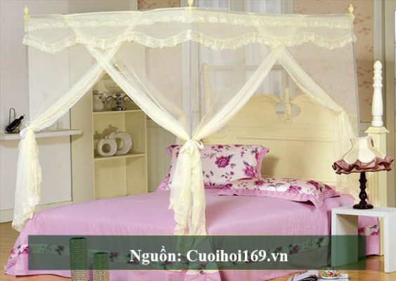 Trang trí phòng cưới với màn khung, rèm