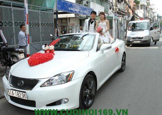 mẫu xe cưới mui trần đẹp nhất 2020